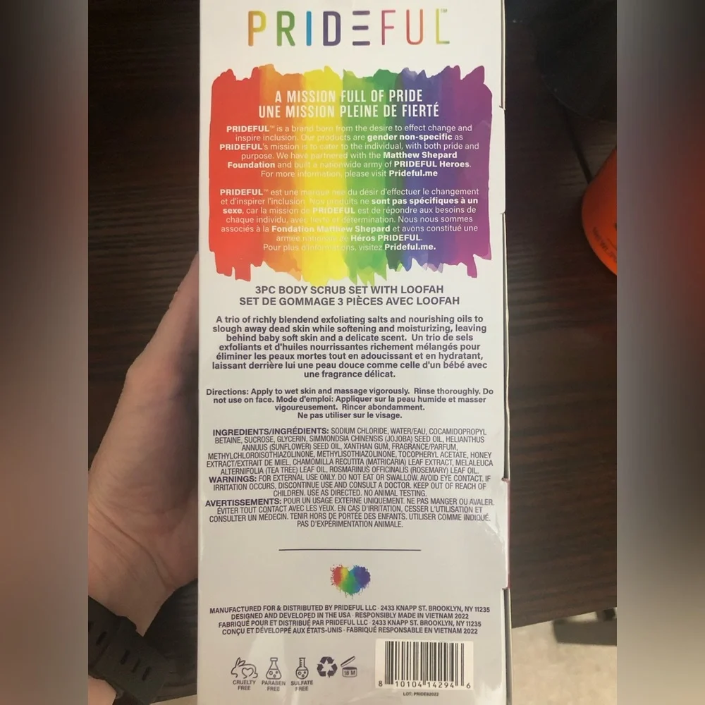 NWT Prideful 3 pc Body Scrub w/Loofah Bath Set